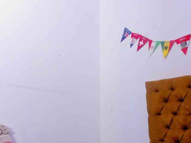 Katty-West webcam