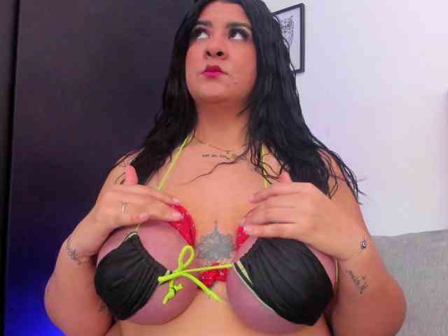 Katty-West webcam