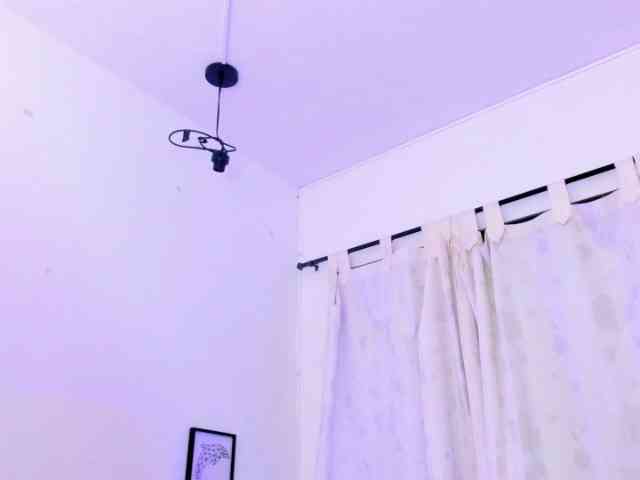 Katty-West webcam