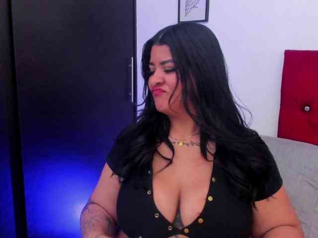 Katty-West webcam