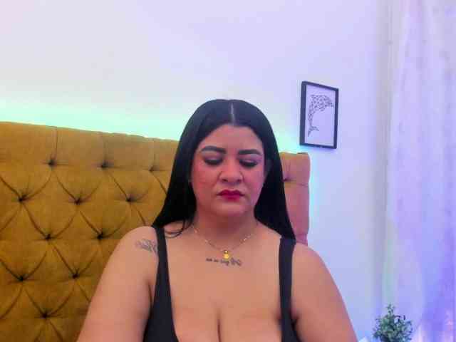 Katty-West webcam