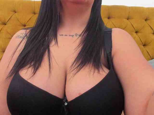 Katty-West webcam
