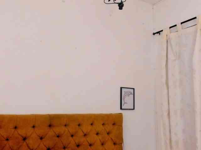 Katty-West webcam