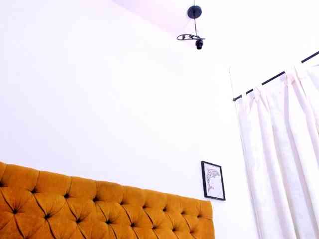 Katty-West webcam