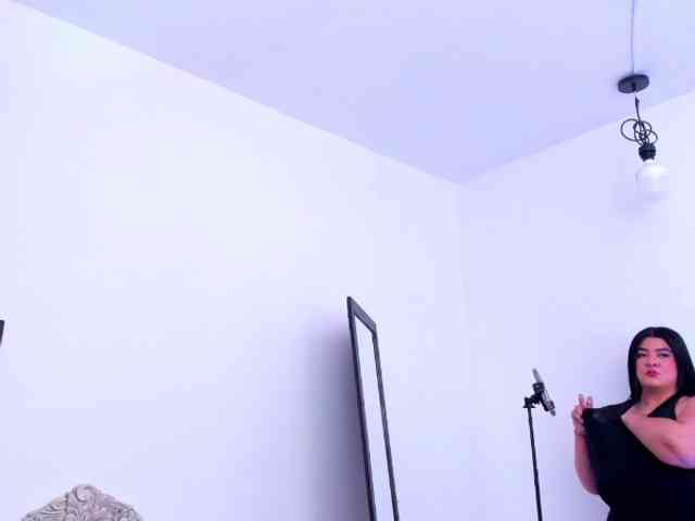 Katty-West webcam