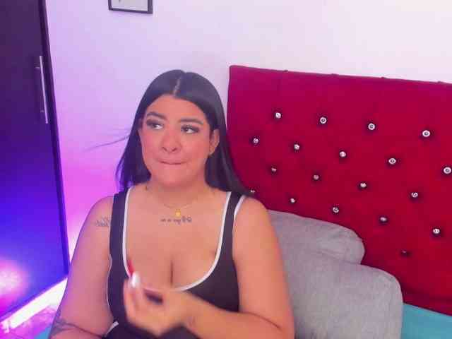 Katty-West webcam