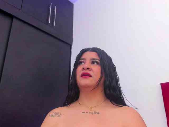 Katty-West webcam
