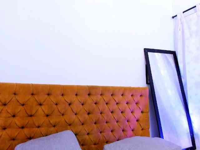 Katty-West webcam