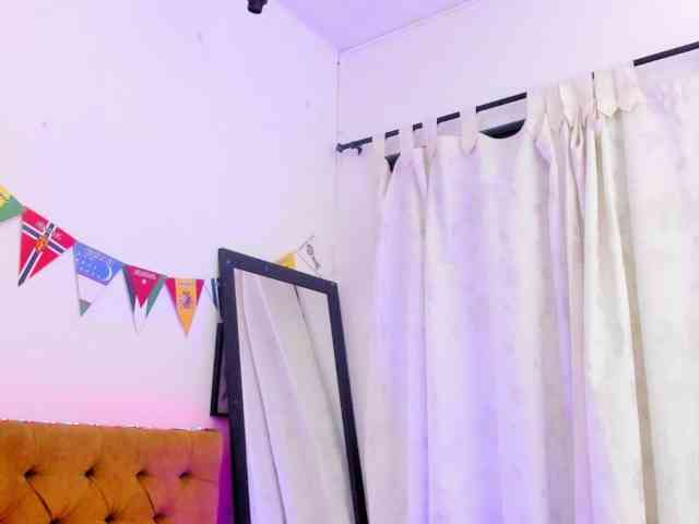 Katty-West webcam
