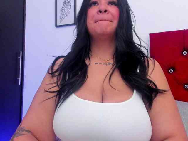 Katty-West webcam