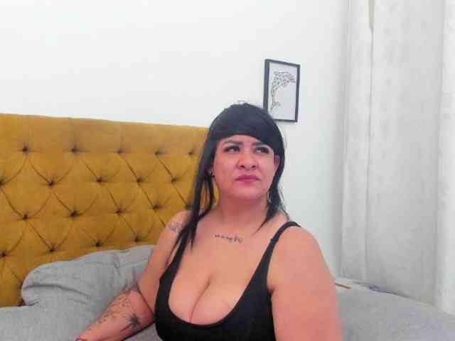 Katty-West webcam