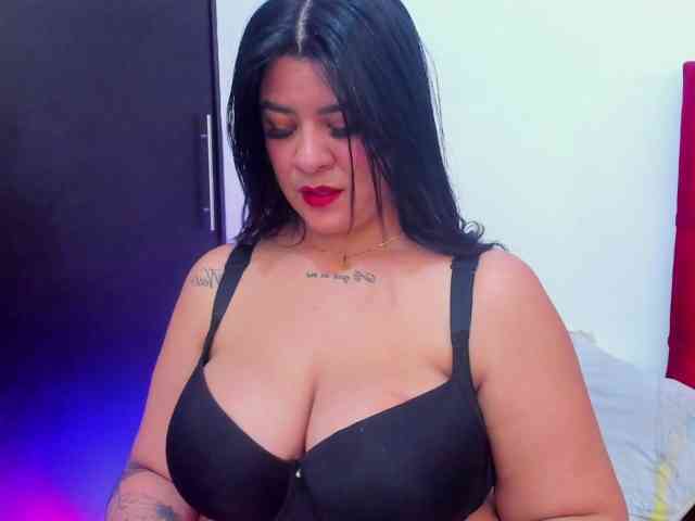 Katty-West webcam