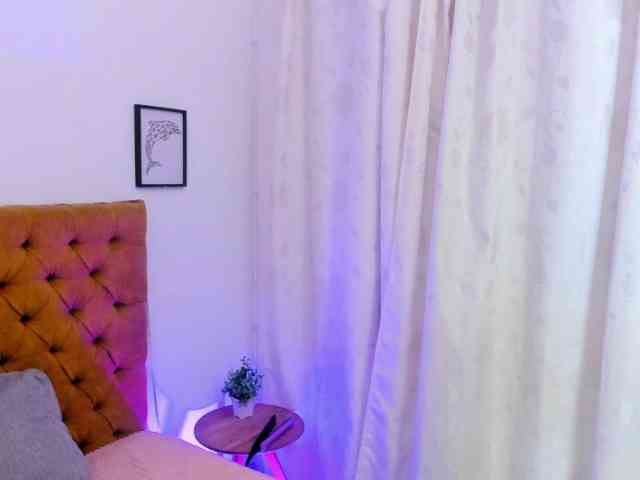 Katty-West webcam