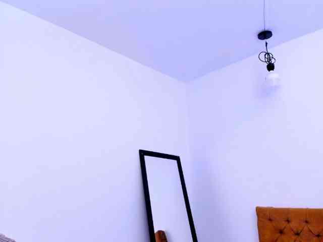 Katty-West webcam
