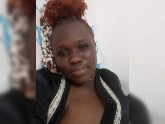 Nonnie live cam on BongaCams