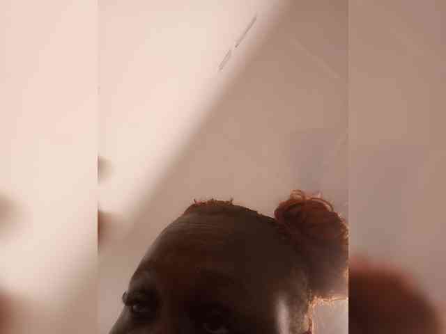 Nonnie webcam
