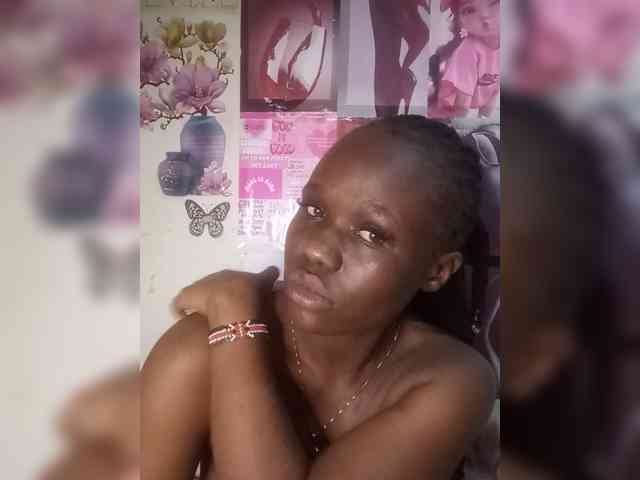 Nonnie webcam