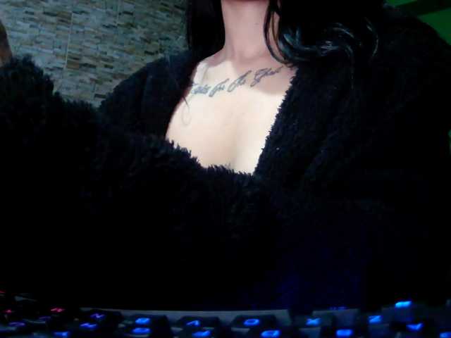 LunaVelvet7 live cam on BongaCams