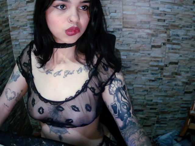 LunaVelvet7 live cam on BongaCams