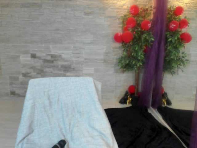 NickyStarr's BongaCams show and profile