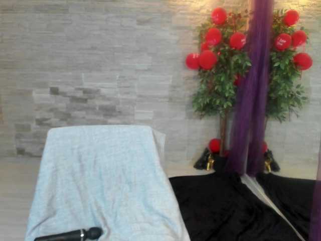 NickyStarr's BongaCams show and profile