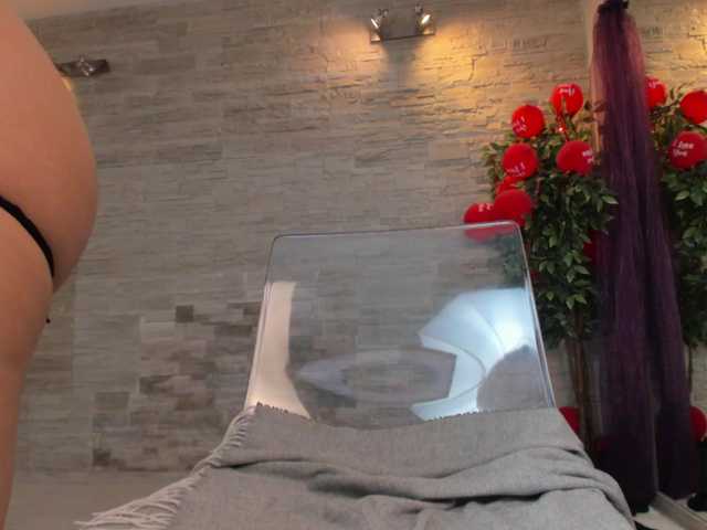 NickyStarr's BongaCams show and profile