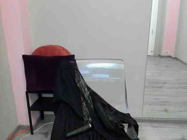NickyStarr webcam