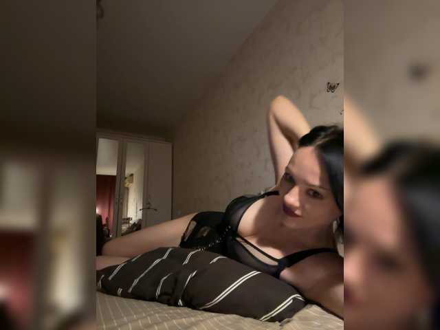 DominatriS live webcam show