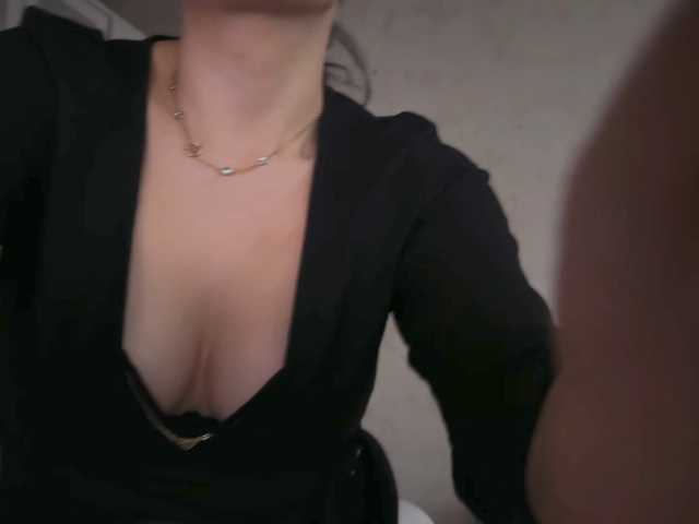 DominaInferni_Venus live cam on BongaCams