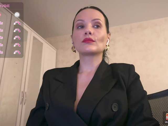 Live трансляция DominatriS - slutnetki.online