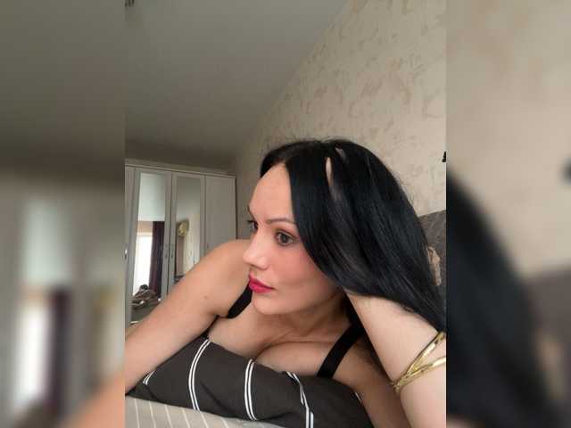 DominatriS live webcam show