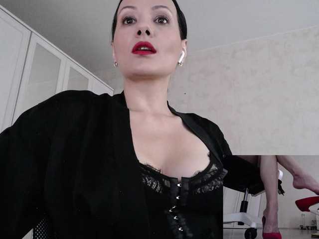 DominatriS live webcam show