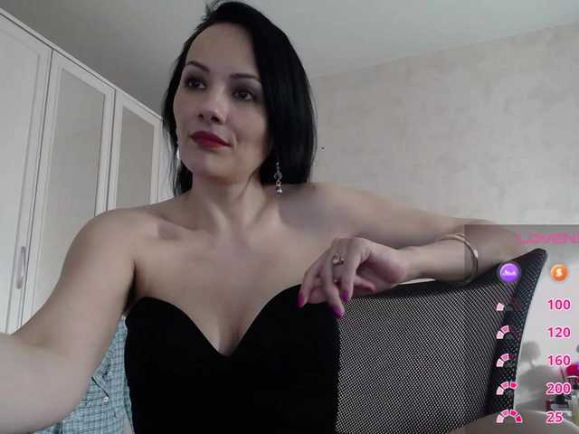 DominatriS live cam on BongaCams