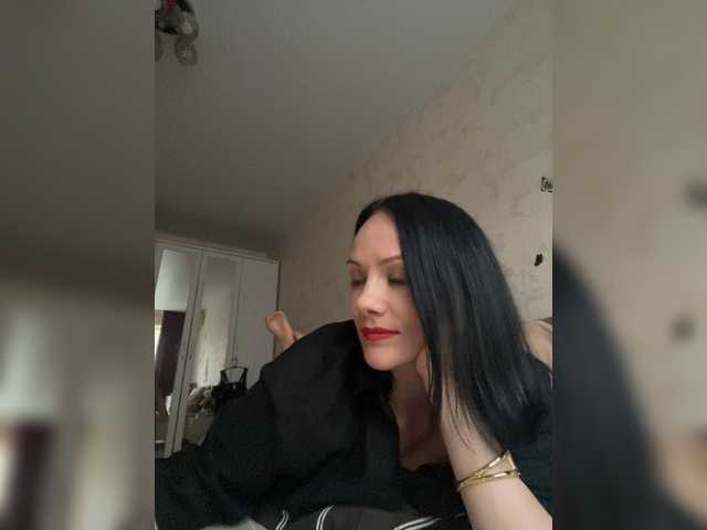 DominatriS live webcam show