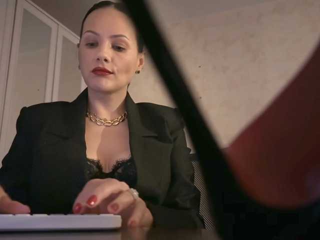 DominaInferni_Venus live cam on BongaCams