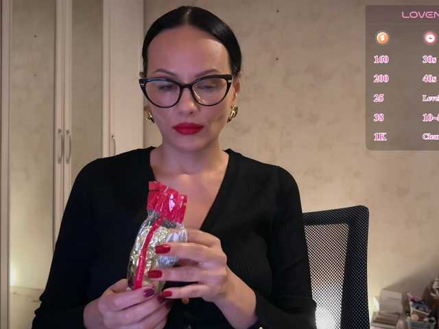 DominatriS live cam on BongaCams