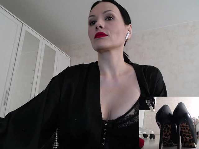 DominatriS live webcam show