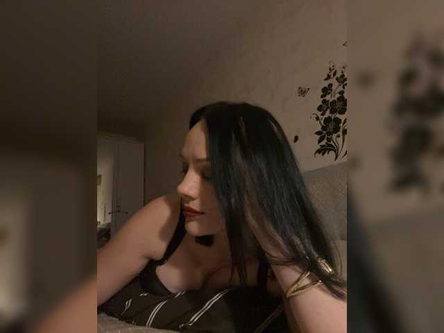 DominatriS live webcam show