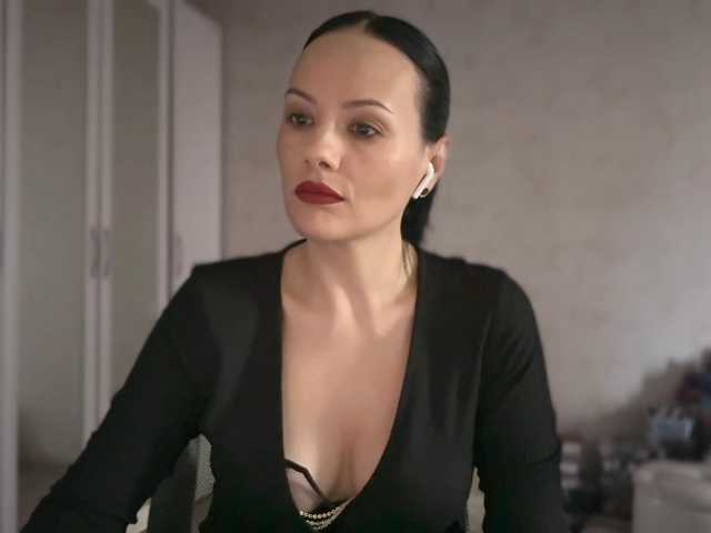 DominaInferni_Venus live cam on BongaCams