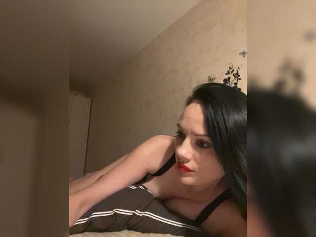 DominatriS live webcam show