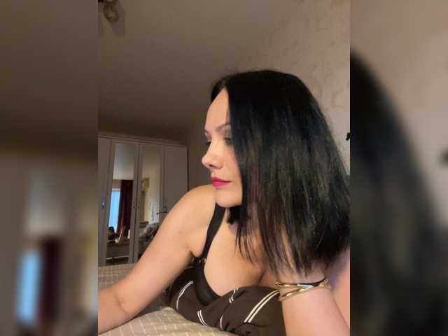 DominatriS live cam on BongaCams