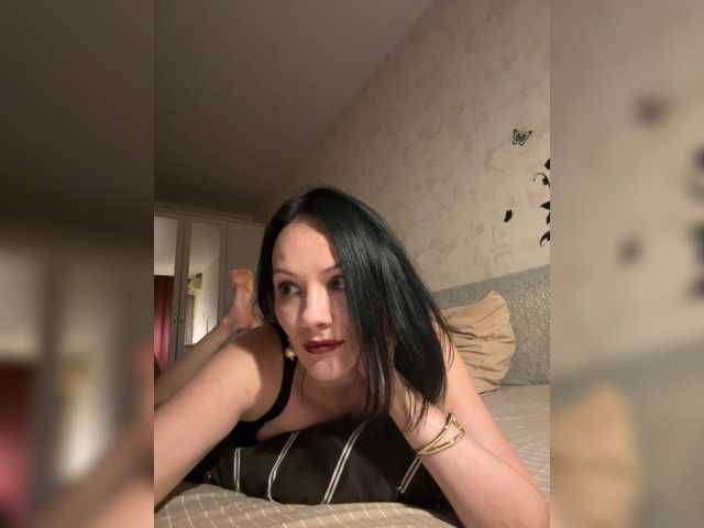DominatriS live webcam show