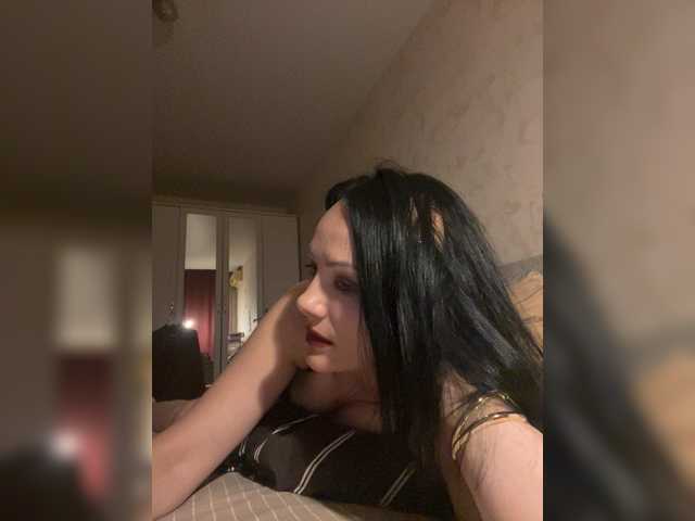 DominatriS live webcam show