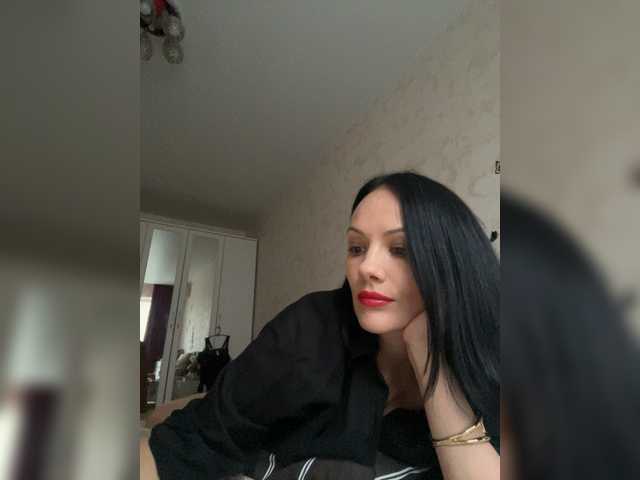 DominatriS live webcam show