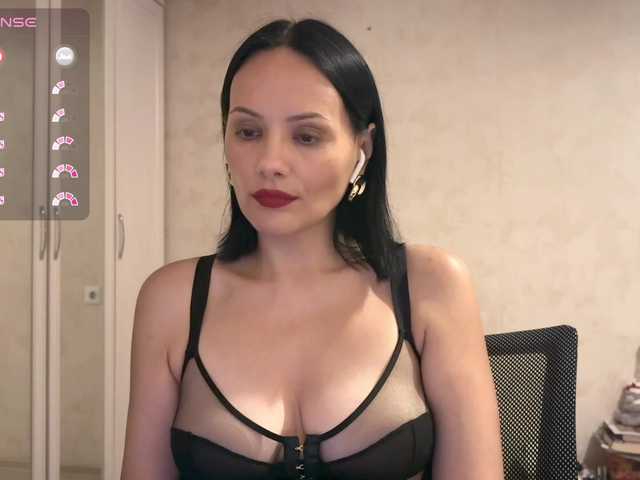 DominatriS live cam on BongaCams