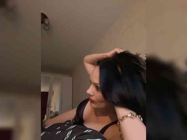 DominatriS webcam