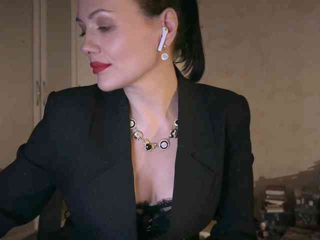 DominatriS's webcam live show