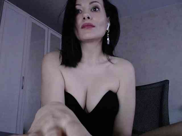 DominatriS webcam