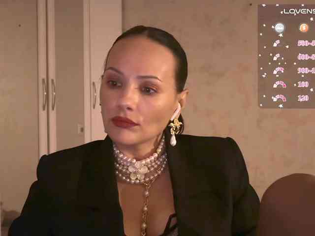 DominatriS's webcam live show