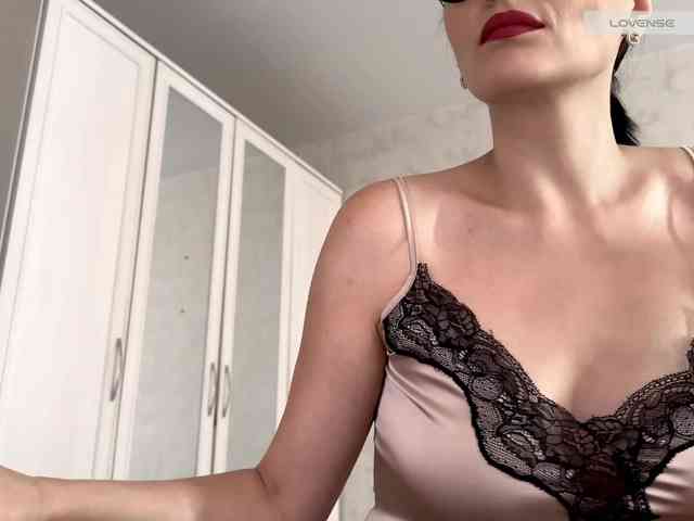 DominatriS webcam